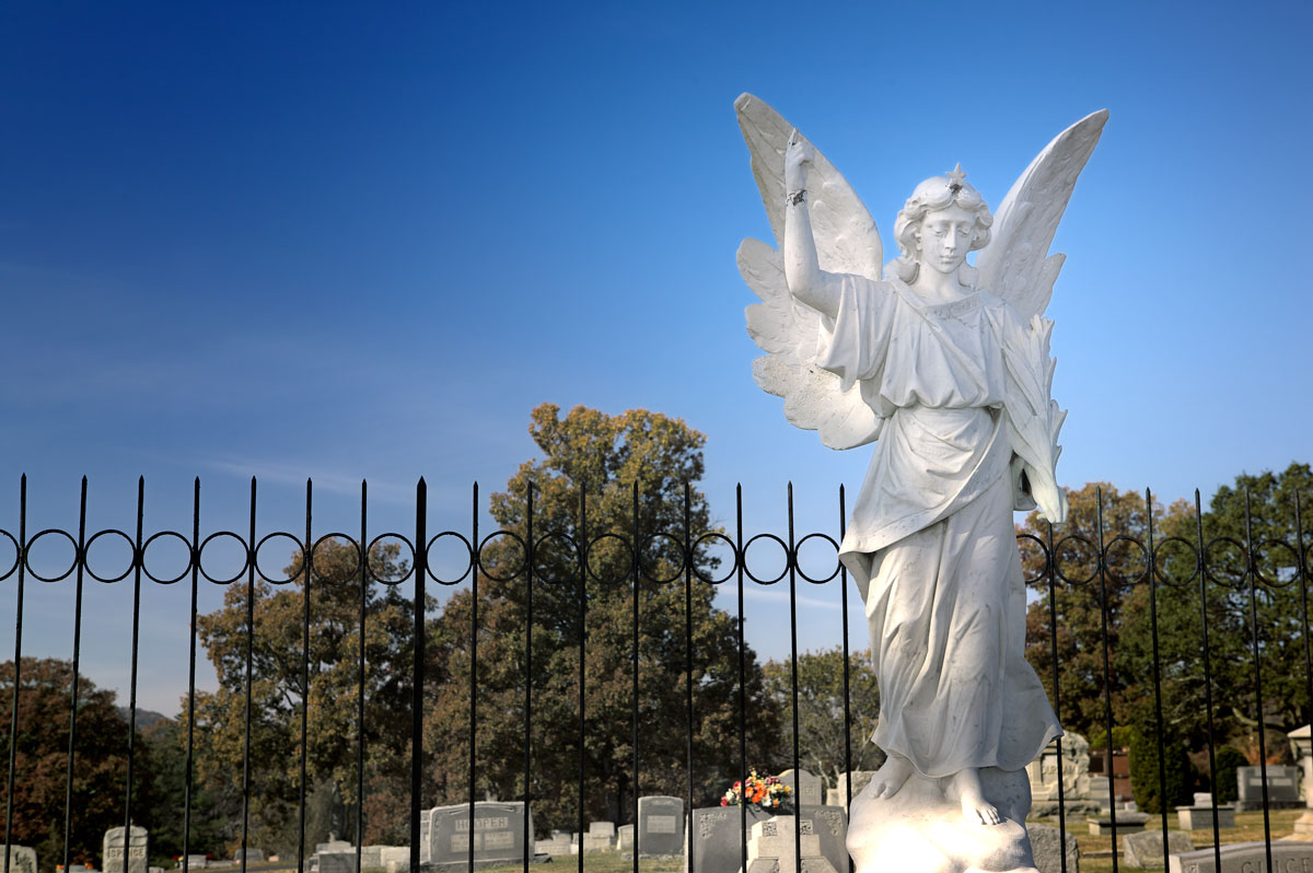 Photo of the angel in a cemetery in Hendersonville, North Carolina.