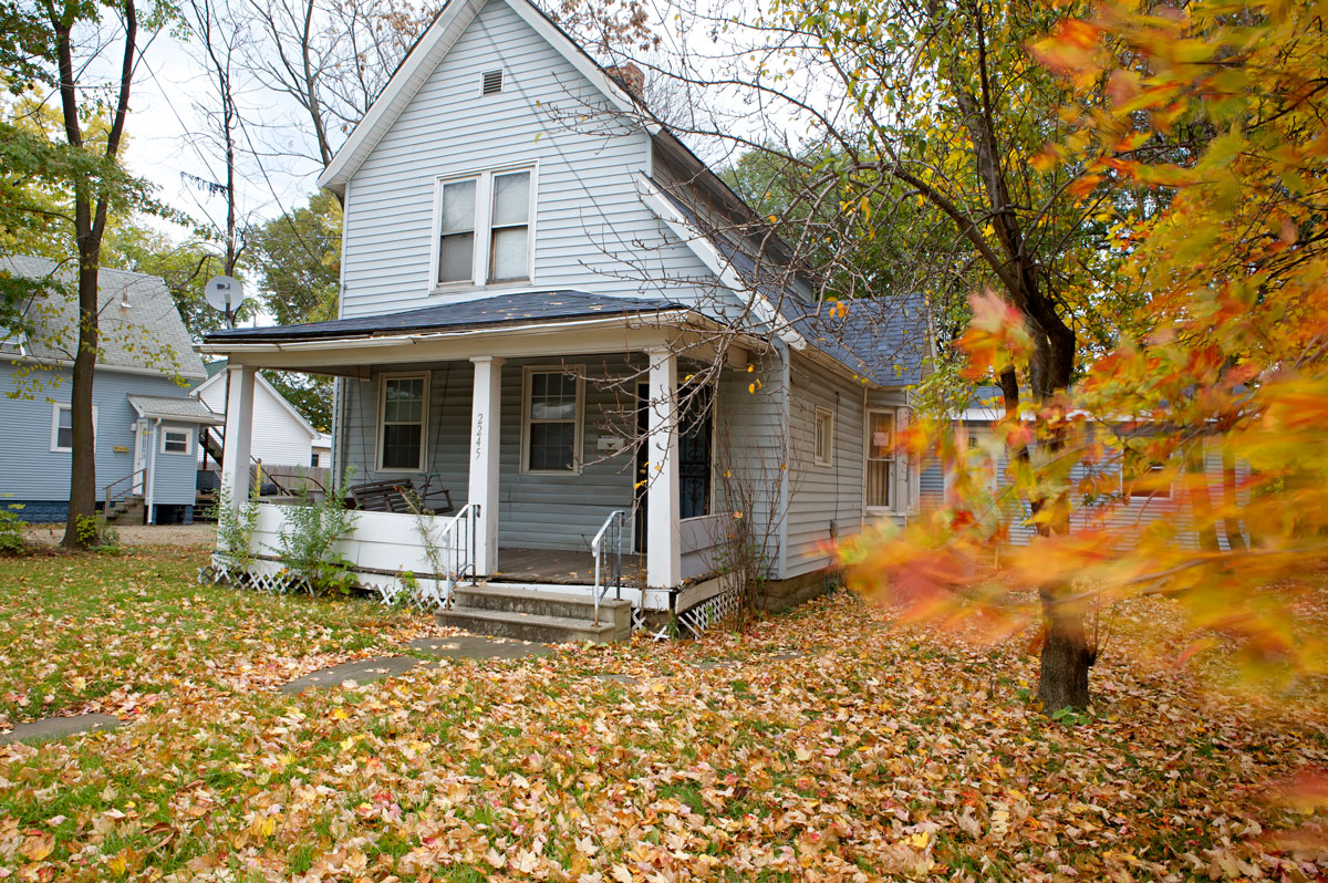 Photo of house on Elyria Avenue, Lorain OH